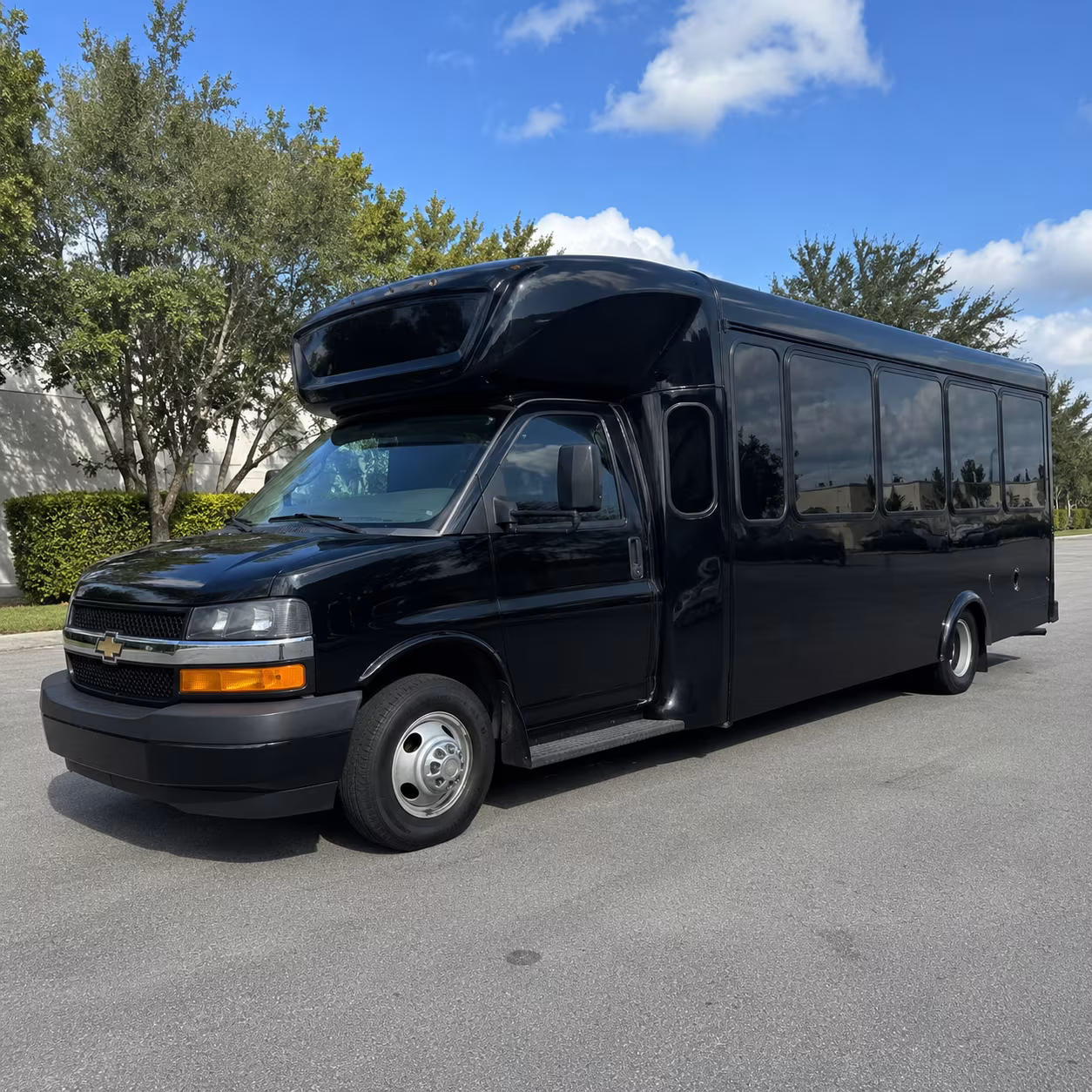 Los Angeles Prom & Homecoming Transportation party bus exterior