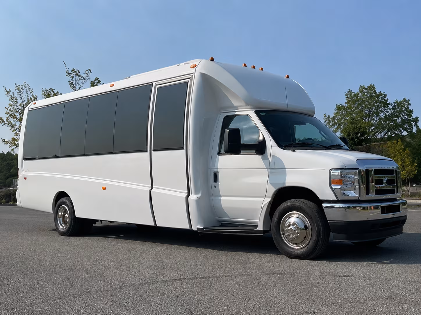 Los Angeles Sporting Event Transportation party bus exterior