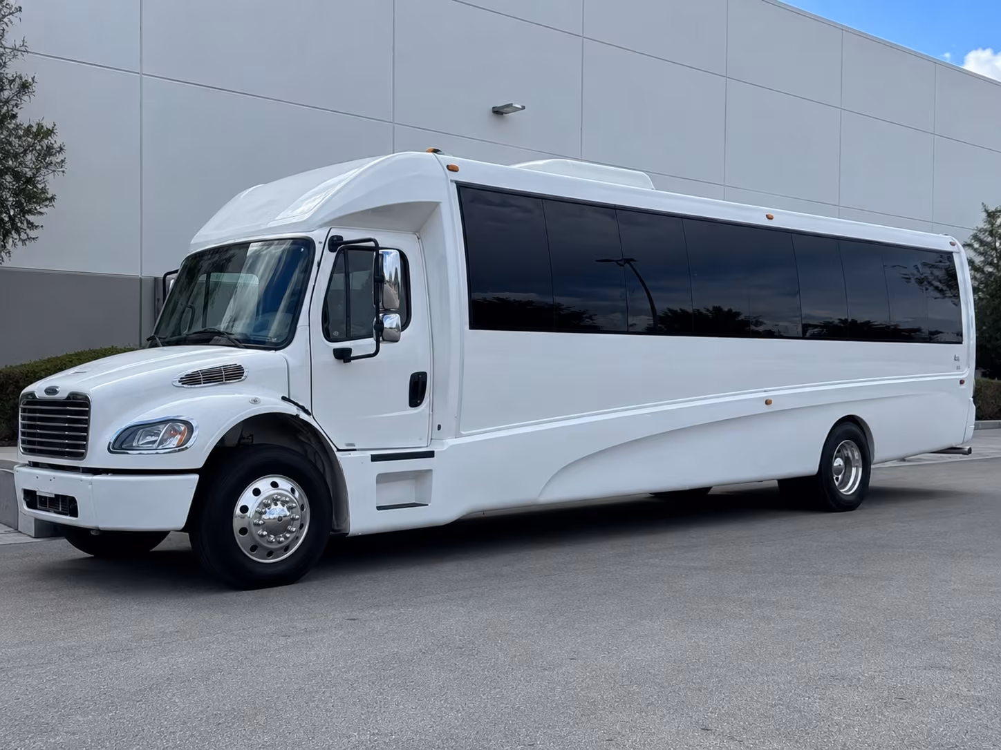 Los Angeles Winery Tour & Pub Crawl Transportation route planning