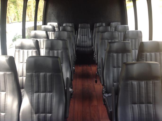 charter bus company Thousands Oaks California sales team